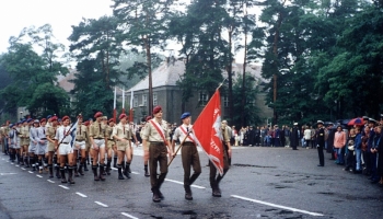 Uroczystość nadania imienia i sztandaru Centrum Specjalistów Marynarki Wojennej w Ustce 2-3.09.1994